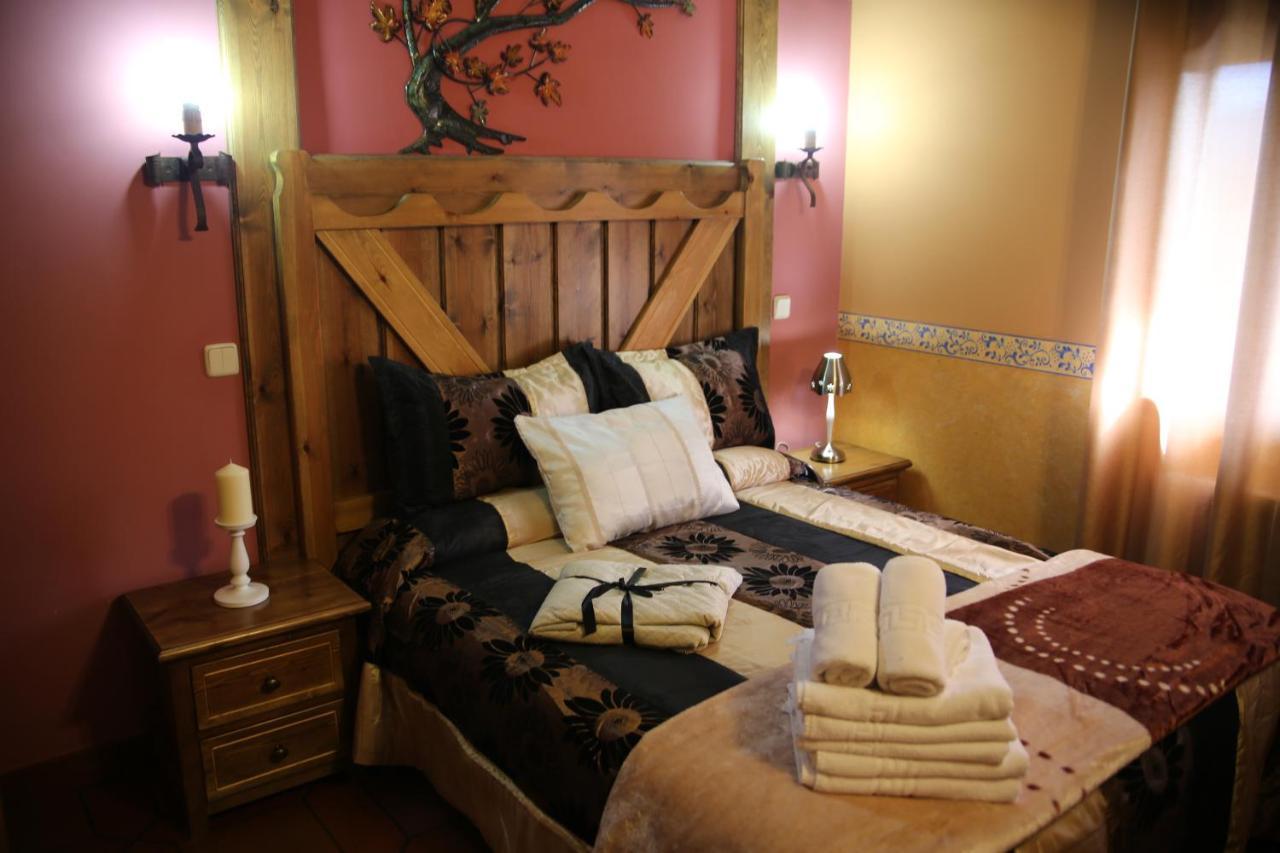 Apartamentos Rurales "La Cabana" Rascafria Bagian luar foto